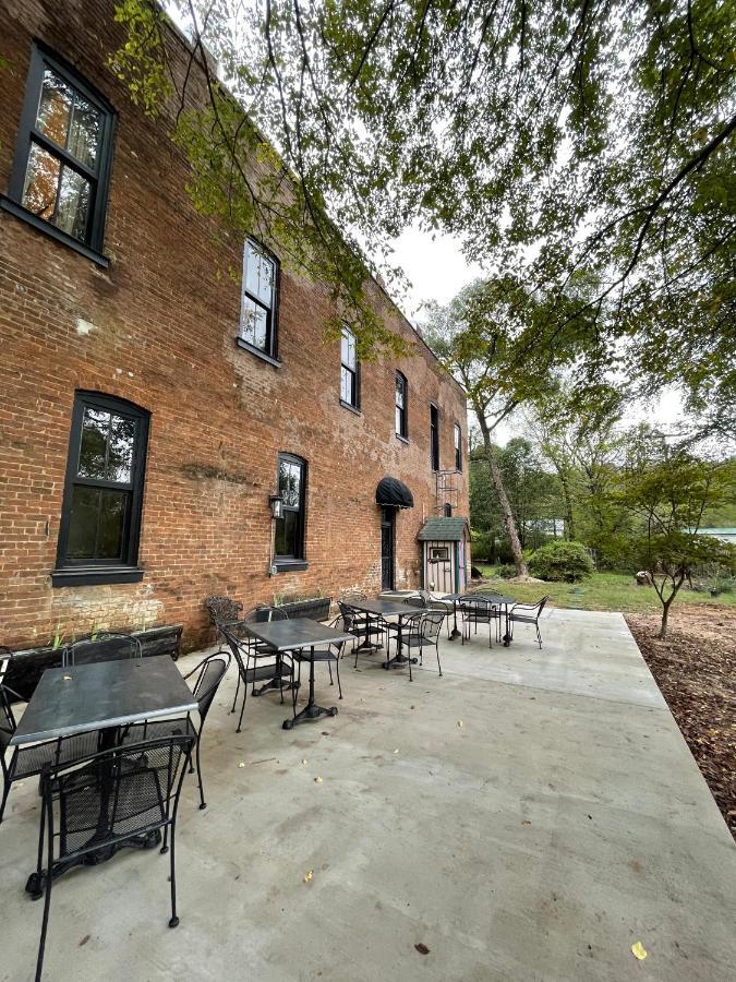 Beard And Lady Inn Chester Экстерьер фото