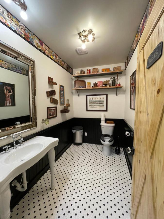 Beard And Lady Inn Chester Экстерьер фото