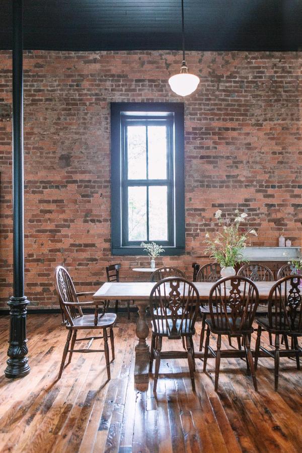 Beard And Lady Inn Chester Экстерьер фото