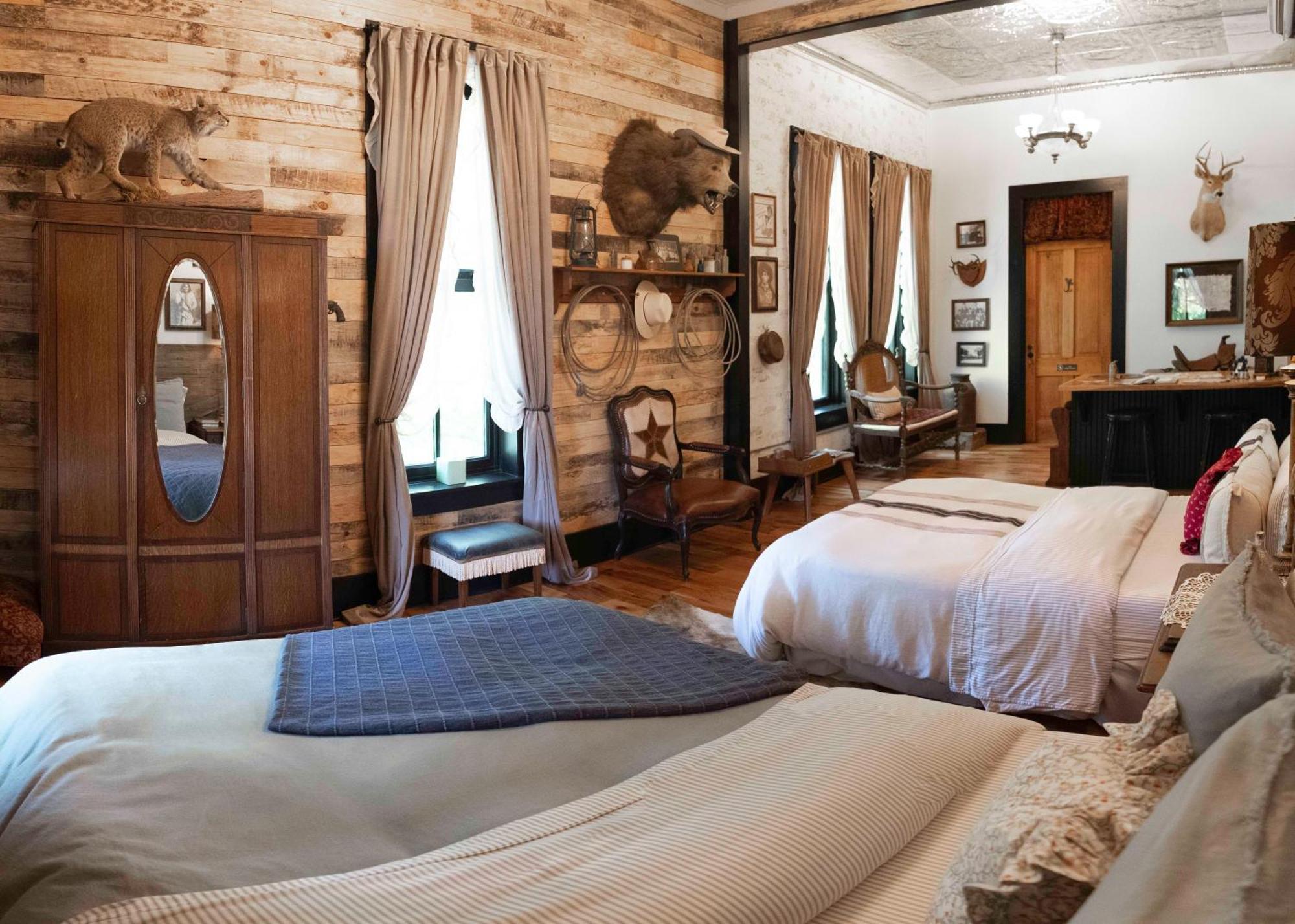 Beard And Lady Inn Chester Экстерьер фото
